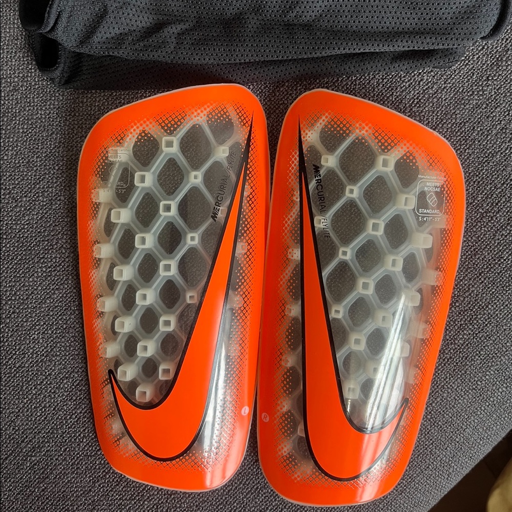 Nike Mercurial FlyLite Shin Guards